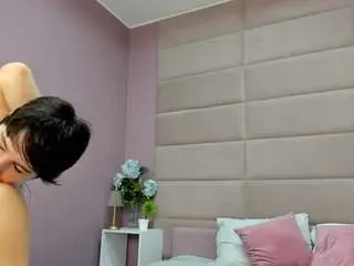 Camsoda Free Live Porn of adelineperle