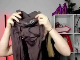 Camsoda Watch Live Sex Cams of evelynblond
