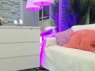 Camsoda Best live sex cam show of reina-cummingss