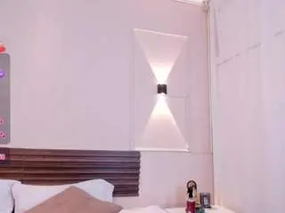 Camsoda Watch Live Sex Cams of miia-gold