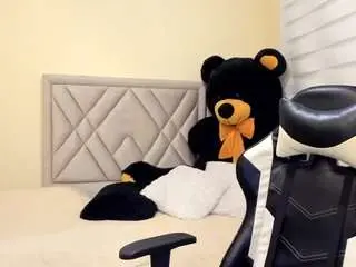 Camsoda Sex Cam of salomebrunette