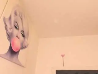 Camsoda Free Live Porn of sexxy-naomi