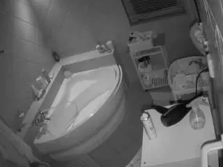 Camsoda Free Porn Cam of voyeurcam-julmodels-bath-1st-2