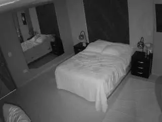 Camsoda Nude Webcam of voyeurcam-casa-salsa-bedroom-4