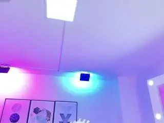 Camsoda Nude Webcam of tamaragrays