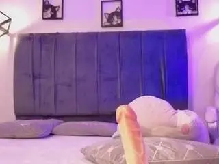 Camsoda Live Sex of ivynaugthyqueen