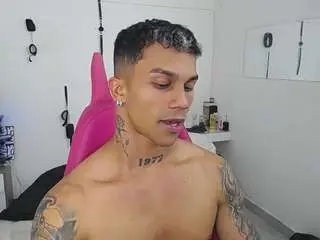 Camsoda Adult Webcams of leonardprice1