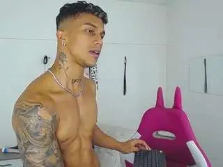 Camsoda Nude Webcam of leonardprice1