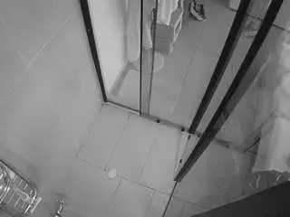 Camsoda Sex Cam of voyeurcam-jb-shower-2