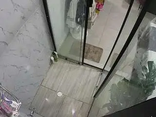 Camsoda Private Sex Chat of voyeurcam-jb-shower-2