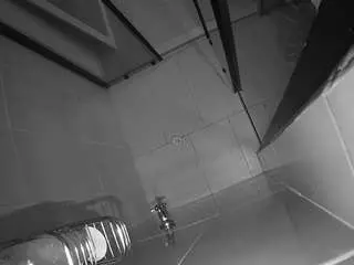 Camsoda Nude Webcam of voyeurcam-jb-shower-2