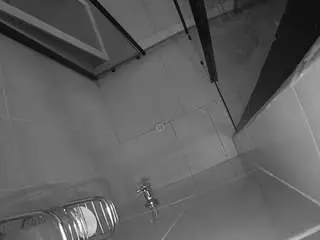 Camsoda Sex Cam of voyeurcam-jb-shower-2