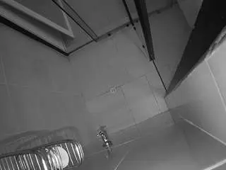 Camsoda Sex Cam of voyeurcam-jb-shower-2