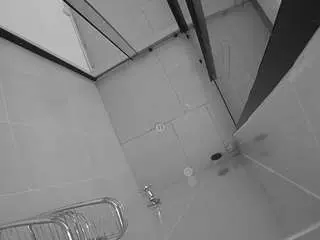 Camsoda Private Sex Chat of voyeurcam-jb-shower-2