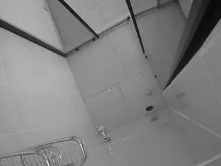 Camsoda Nude Webcam of voyeurcam-jb-shower-2