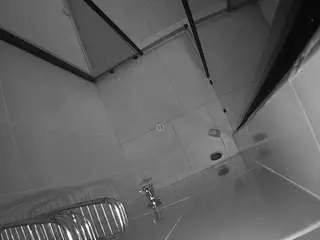 Camsoda Private Sex Chat of voyeurcam-jb-shower-2