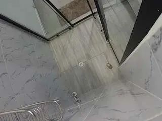 Camsoda Nude Webcam of voyeurcam-jb-shower-2