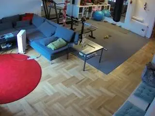 Camsoda Adult Webcam of voyeurcam-julmodels-living-2