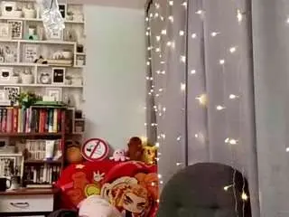 Camsoda Nude Webcam of jacquelynnpettner