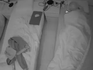 Camsoda Adult Webcams of voyeurcam-julmodels-bed-5