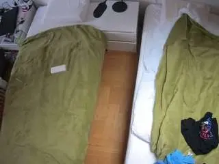 Camsoda Live Sex Cam of voyeurcam-julmodels-bed-5