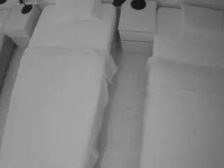 Camsoda Live Porn of voyeurcam-julmodels-bed-5