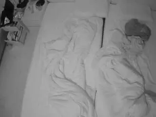 Camsoda Live Porn of voyeurcam-julmodels-bed-5