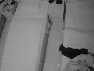 Camsoda Private Sex Chat of voyeurcam-julmodels-bed-5