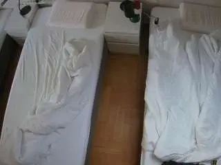 Camsoda Free Porn Cam of voyeurcam-julmodels-bed-5