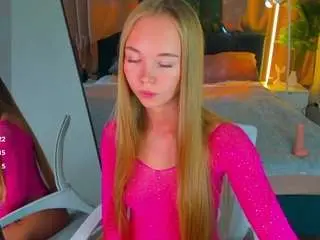 Camsoda Sex Chat of milana-sorrentoo