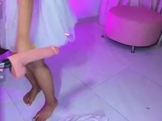 Camsoda Nude Webcam of kattysweett