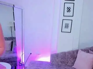 Camsoda Nude Webcam of isabela-romano26