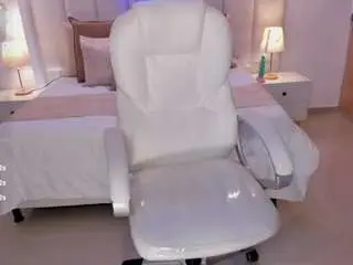 Camsoda Free Live Porn of isabela-romano26