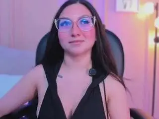 Camsoda Free Porn Cam of luucyjoness