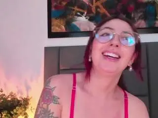 Camsoda Adult Video Chat of emilywatsonn