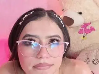 Camsoda Sex Cam of littleari