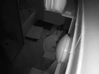 Camsoda Sex Cam of voyeurcam-julmodels-bath-2nd-2