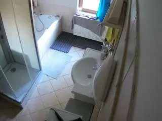 Camsoda Free Porn Cam of voyeurcam-julmodels-bath-2nd-2