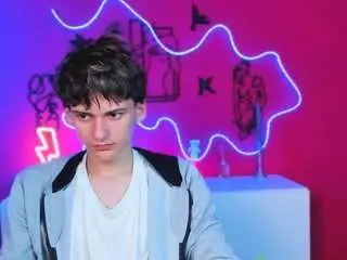 Camsoda Sex Cam of emil-lucky