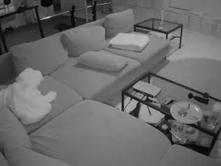 Camsoda Adult Webcams of voyeurcam-julmodels-living-3