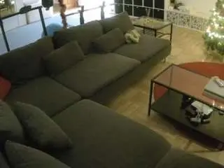 Camsoda Nude Webcam of voyeurcam-julmodels-living-3