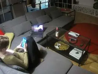 Camsoda Private Sex Chat of voyeurcam-julmodels-living-3