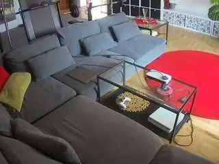 Camsoda Nude Webcam of voyeurcam-julmodels-living-3