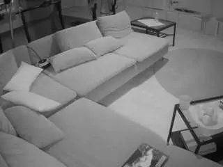 Camsoda Adult Webcams of voyeurcam-julmodels-living-3