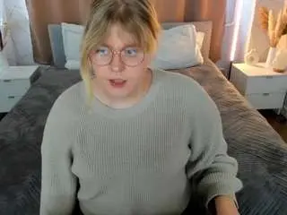 Camsoda Nude Webcam of luna-c0ra