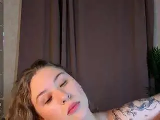 Camsoda Live Sex of elsiee-cuttiess