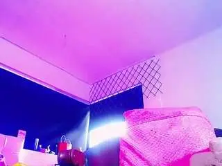 Camsoda Live Sex Cam of bellatrixx-69