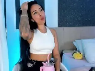 Camsoda Adult Webcams of alaia-manson