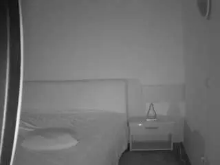 Camsoda Adult Webcam of voyeurcam-julmodels-living-6