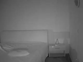 Camsoda Best Webcam of voyeurcam-julmodels-living-6